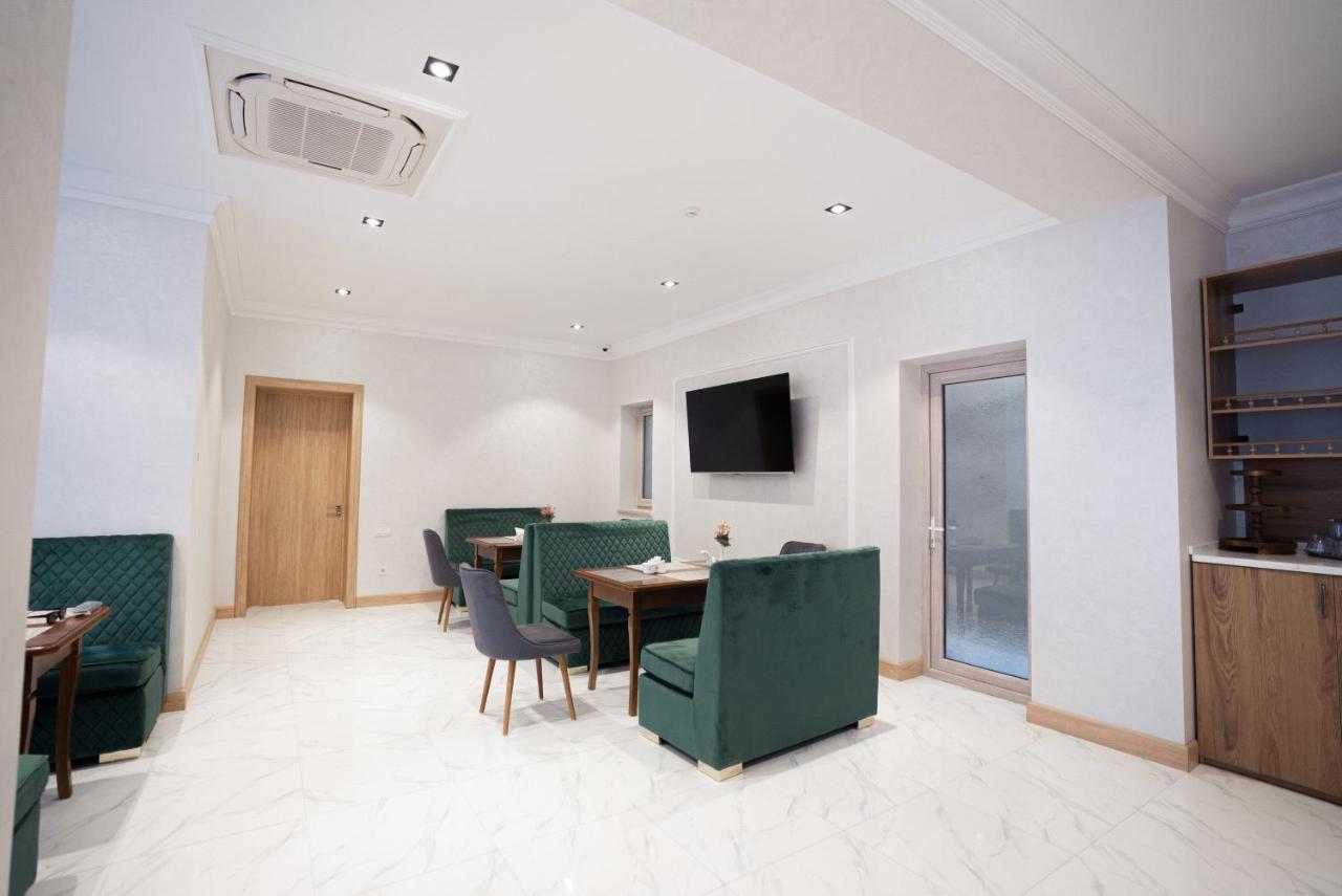 5 Wood Hotel & Spa Ташкент Екстериор снимка